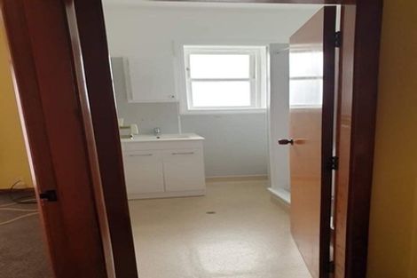 Photo of property in 40 Bould Street, Johnsonville, Wellington, 6037