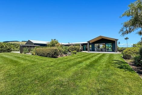 Photo of property in 46 Lacebark Drive, Kinloch, Taupo, 3377