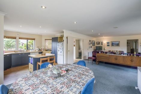 Photo of property in 38 Lorna Irene Drive, Raumati South, Paraparaumu, 5032