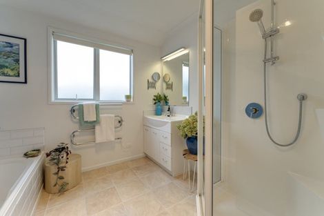 Photo of property in 30 Waenga Drive, Cromwell, 9310