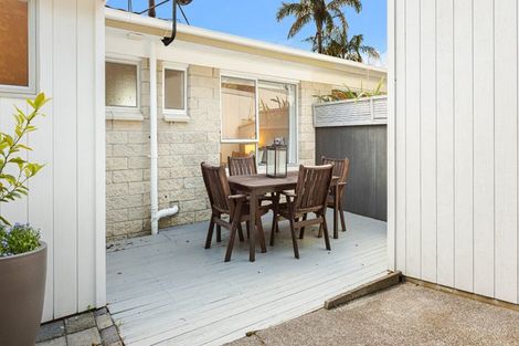 Photo of property in 2/67 Brigantine Drive, Beach Haven, Auckland, 0626