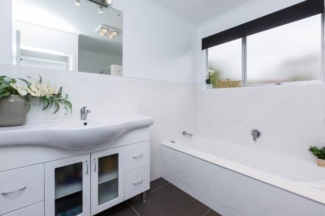 Photo of property in 21 Barton Road, Heretaunga, Upper Hutt, 5018