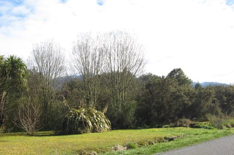 Photo of property in 95 Main Road, Blackball, 7804