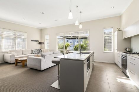 Photo of property in 9 Eaves Bush Parade, Orewa, 0931