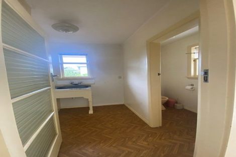 Photo of property in 16 Middlepark Road, Sockburn, Christchurch, 8042