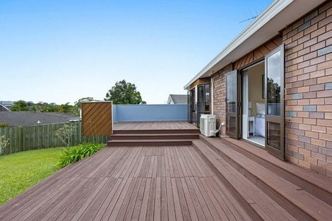 Photo of property in 22 Petrel Place, Massey, Auckland, 0614