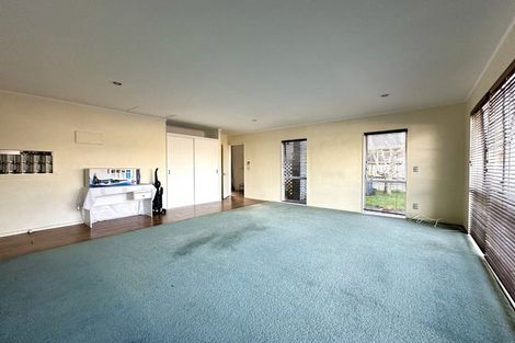 Photo of property in 22 Millstream Drive, Henderson, Auckland, 0610