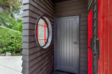 Photo of property in 8 Ormond Road, Hospital Hill, Napier, 4110