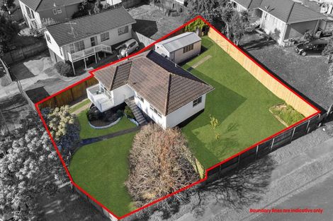 Photo of property in 36 Frobisher Way, Clendon Park, Auckland, 2103