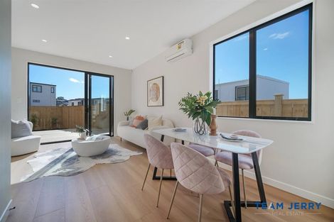 Photo of property in 5 Tieke Lane, Kenepuru, Porirua, 5022