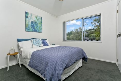 Photo of property in 1/10 Witheford Drive, Bayview, Auckland, 0629
