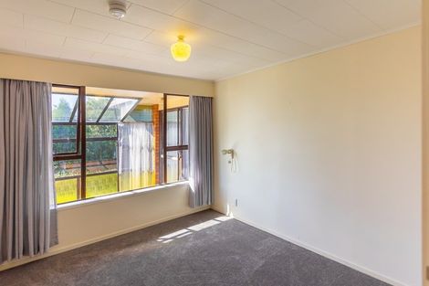 Photo of property in 6 Leatham Avenue, Strandon, New Plymouth, 4312