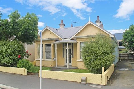 Photo of property in 824 Cumberland Street, North Dunedin, Dunedin, 9016