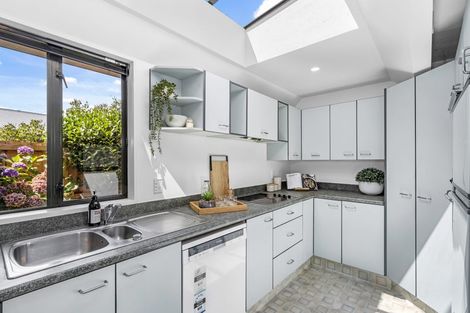 Photo of property in 16a Greers Road, Ilam, Christchurch, 8041