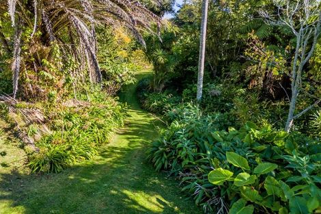 Photo of property in 56 Poplar Grove, Whalers Gate, New Plymouth, 4310