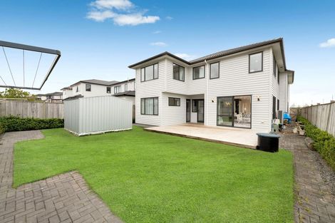 Photo of property in 27 Hakinakina Drive, Flat Bush, Auckland, 2019