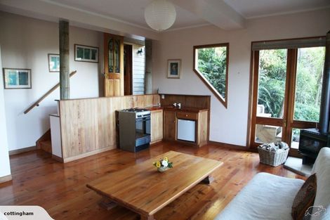 Photo of property in 122 Lone Kauri Road, Karekare, New Lynn, 0772