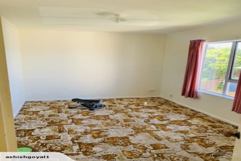 Photo of property in 2b Sunhaven Drive, Newlands, Wellington, 6037