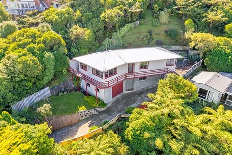 Photo of property in 26 Akatea Road, Korokoro, Lower Hutt, 5012