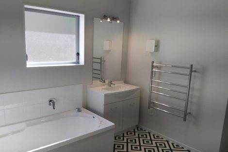 Photo of property in 7d Marjory Close, Broadmeadows, Wellington, 6035