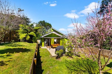 Photo of property in 18b Mayfair Place, Westown, New Plymouth, 4310