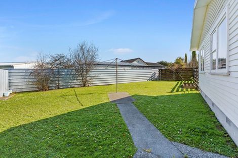 Photo of property in 6 Wairau Place, Kelvin Grove, Palmerston North, 4414