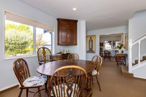 Photo of property in 4 Penlington Place, Havelock North, 4130