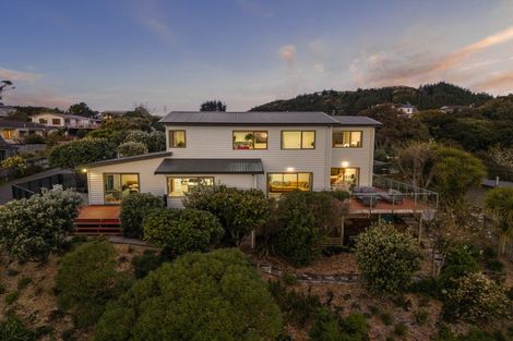 Photo of property in 42f James Cook Drive, Whitby, Porirua, 5024