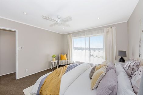 Photo of property in 2/36 Shanaway Rise, Hillcrest, Auckland, 0627