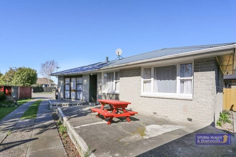 Photo of property in 19 Ian Place, Bishopdale, Christchurch, 8053