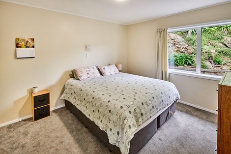 Photo of property in 8a Nikau Road, Point Howard, Lower Hutt, 5013