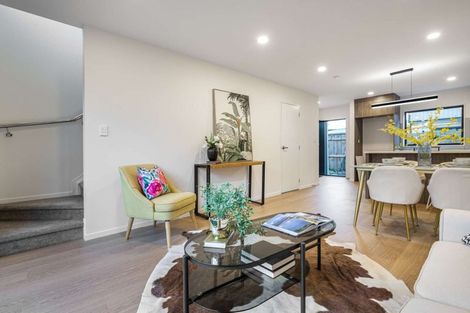 Photo of property in 5/36 Edmonton Road, Henderson, Auckland, 0612