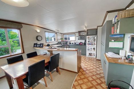 Photo of property in 3 Maclaurin Street, Dannevirke, 4930