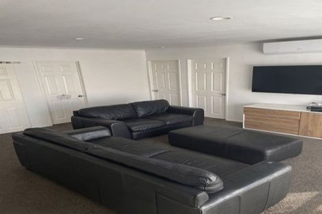 Photo of property in 12 Medina Place, Half Moon Bay, Auckland, 2012