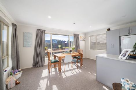 Photo of property in 25 Walnut Way, Rangiora, 7400