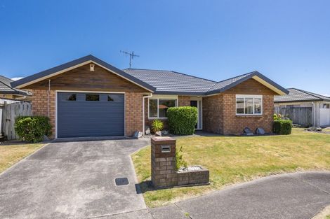 Photo of property in 4 Monterosso Place, Paraparaumu Beach, Paraparaumu, 5032