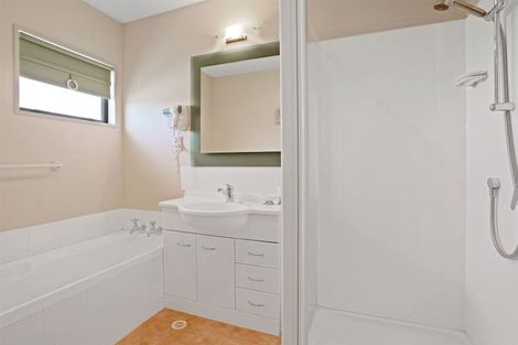 Photo of property in 56 Saint James Avenue, Hanmer Springs, 7334