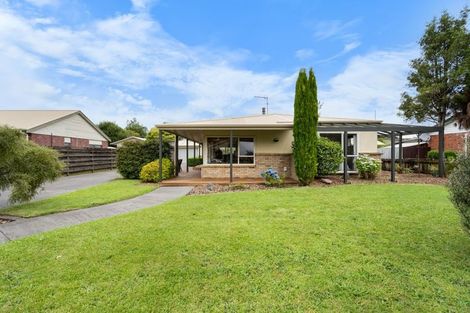 Photo of property in 9 Cromwell Drive, Fitzroy, Hamilton, 3206