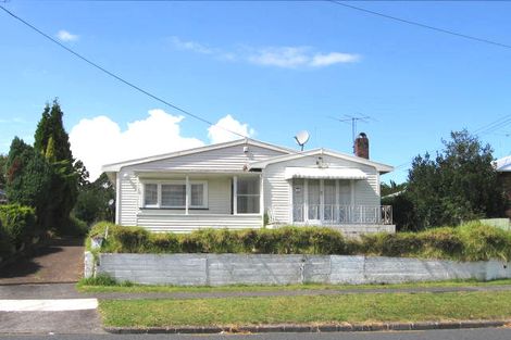 Photo of property in 1/10 Hutchinson Avenue, New Lynn, Auckland, 0600