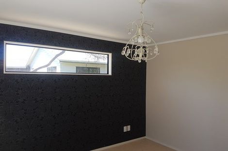 Photo of property in 46 Dalfield Place, Highbury, Palmerston North, 4412