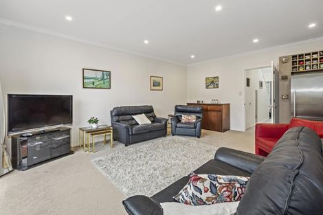 Photo of property in 63 Futuna Close, Karori, Wellington, 6012