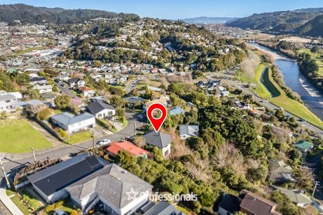 Photo of property in 6 Castle Crescent, Stokes Valley, Lower Hutt, 5019