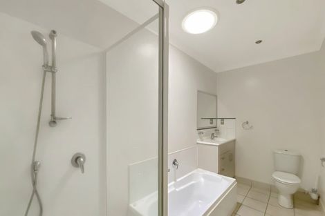 Photo of property in 11a Clearwater Cove, West Harbour, Auckland, 0618