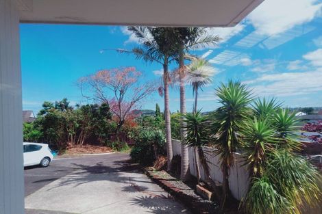 Photo of property in 1/166 Fisher Parade, Farm Cove, Auckland, 2012