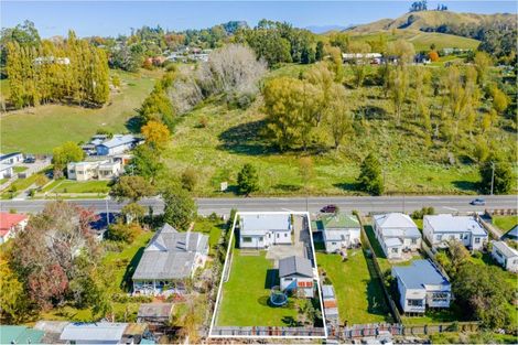 Photo of property in 3 Great North Road, Waipawa, 4210