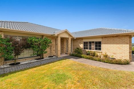 Photo of property in 6 Fulmar Way, Unsworth Heights, Auckland, 0632