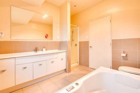 Photo of property in 21 Rochfort Road, Kahuranaki, Havelock North, 4295