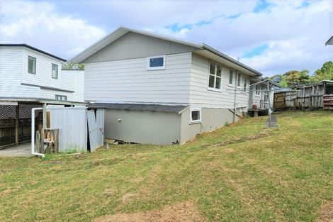 Photo of property in 5 Datura Place, Sunnynook, Auckland, 0620