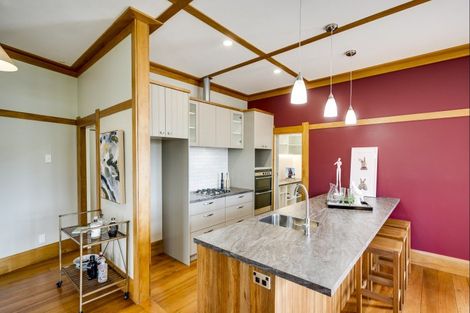 Photo of property in 137 Swamp Road, Fernhill, Napier, 4183