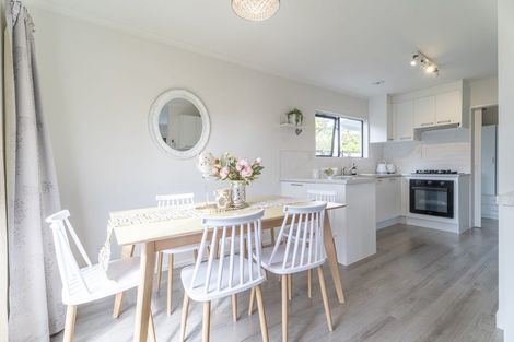 Photo of property in 2/79 Cunliffe Street, Churton Park, Wellington, 6037